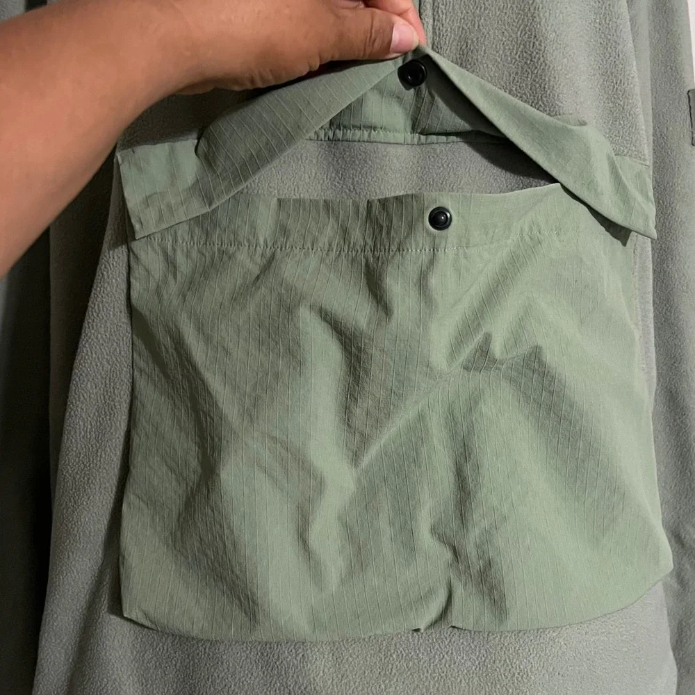 ALO YOGA 1/2 Zip Mammoth Polar Pullover Eucalyptus Size Medium